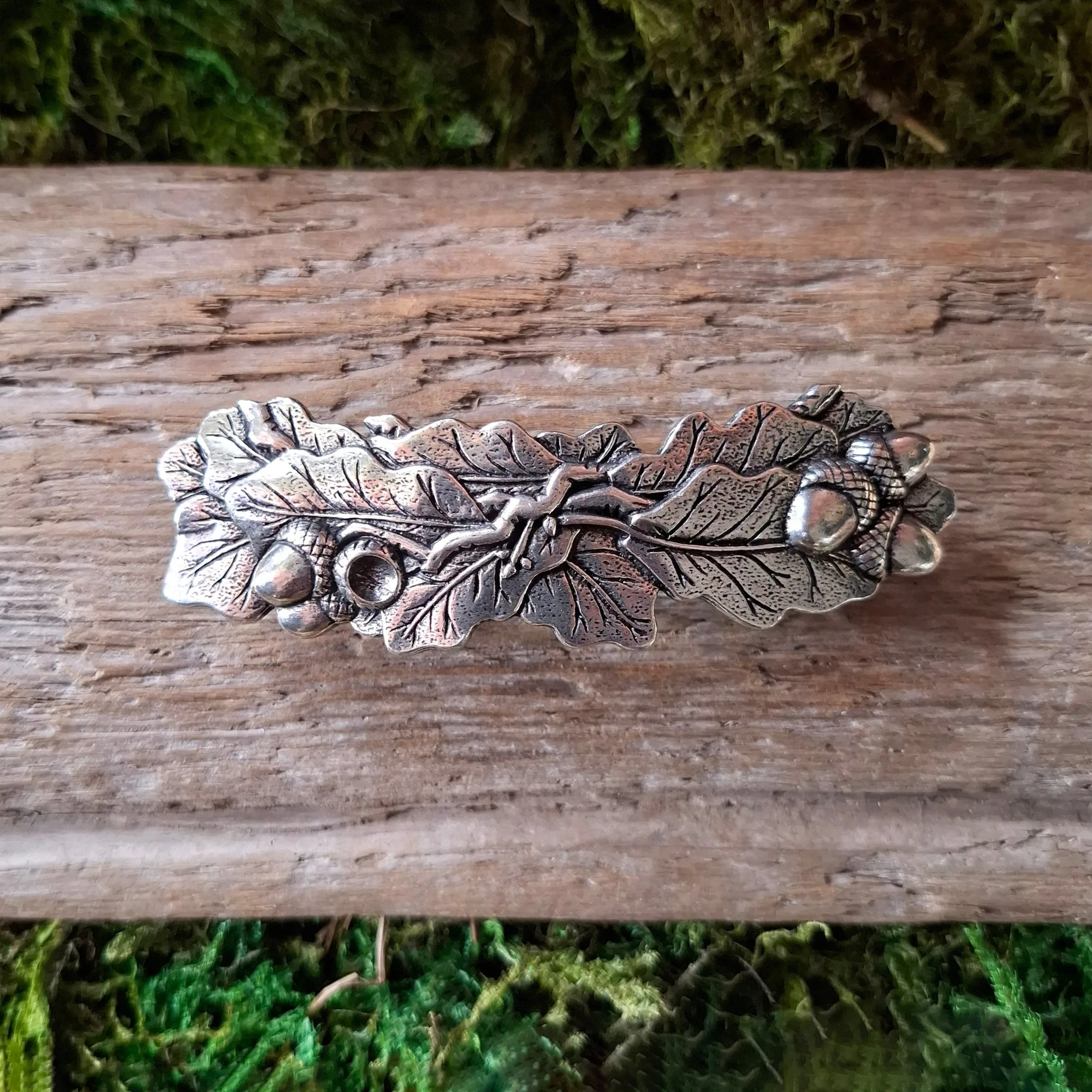 Acorn Barrette vs. Fern Clip: Which Woodland Hair Accessory Wins?