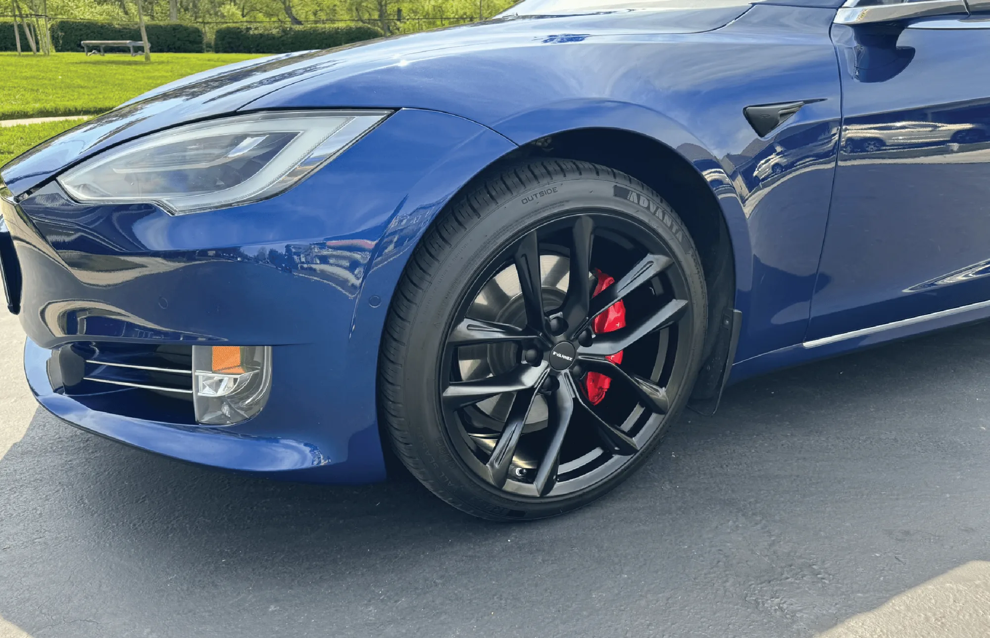 EVANNEX 20x9.5" Arachnid-Style Flow Formed Räder- und Reifenpaket für Model S