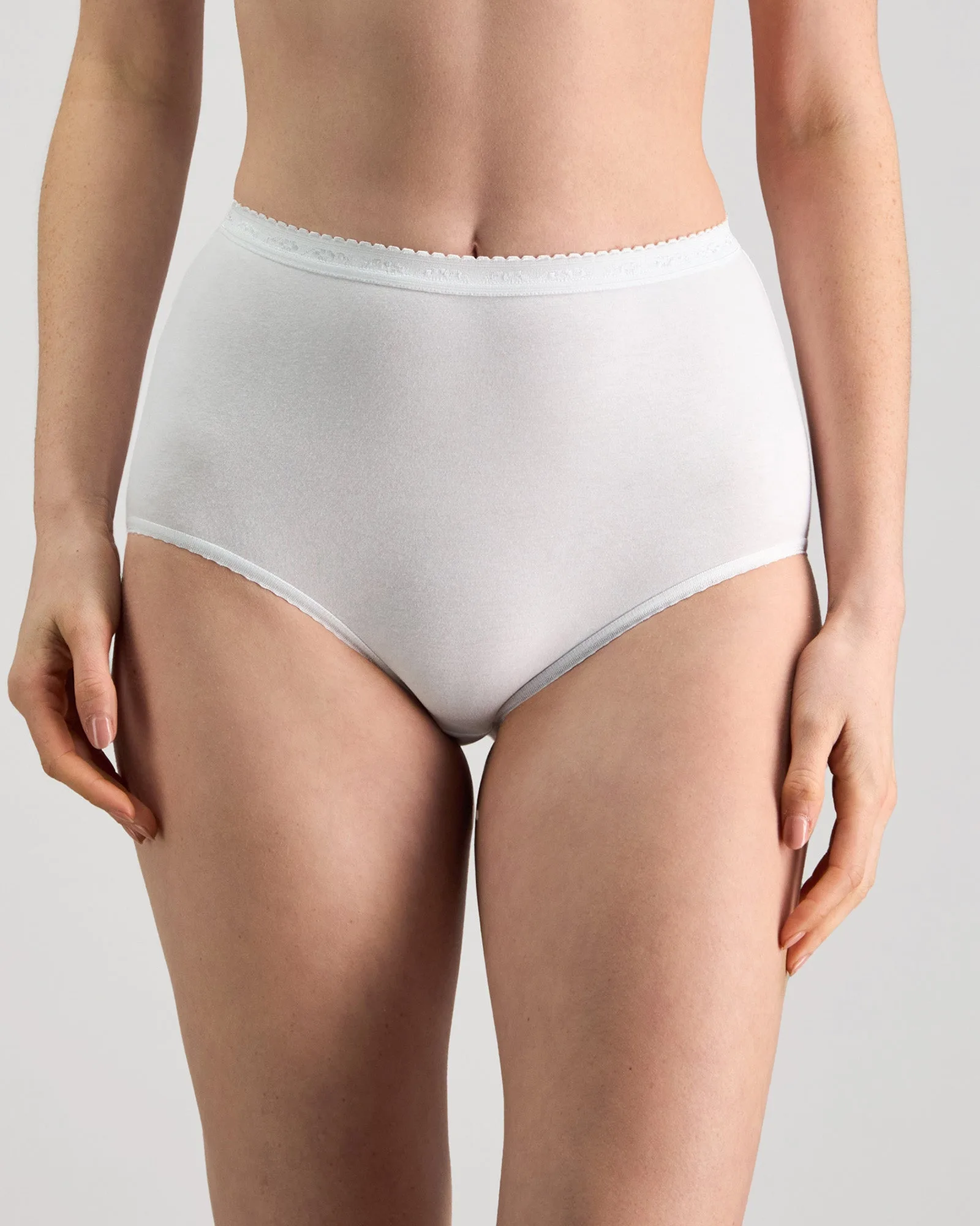 Brief oder Tanga: Welcher Slip passt zu Ihrem Outfit