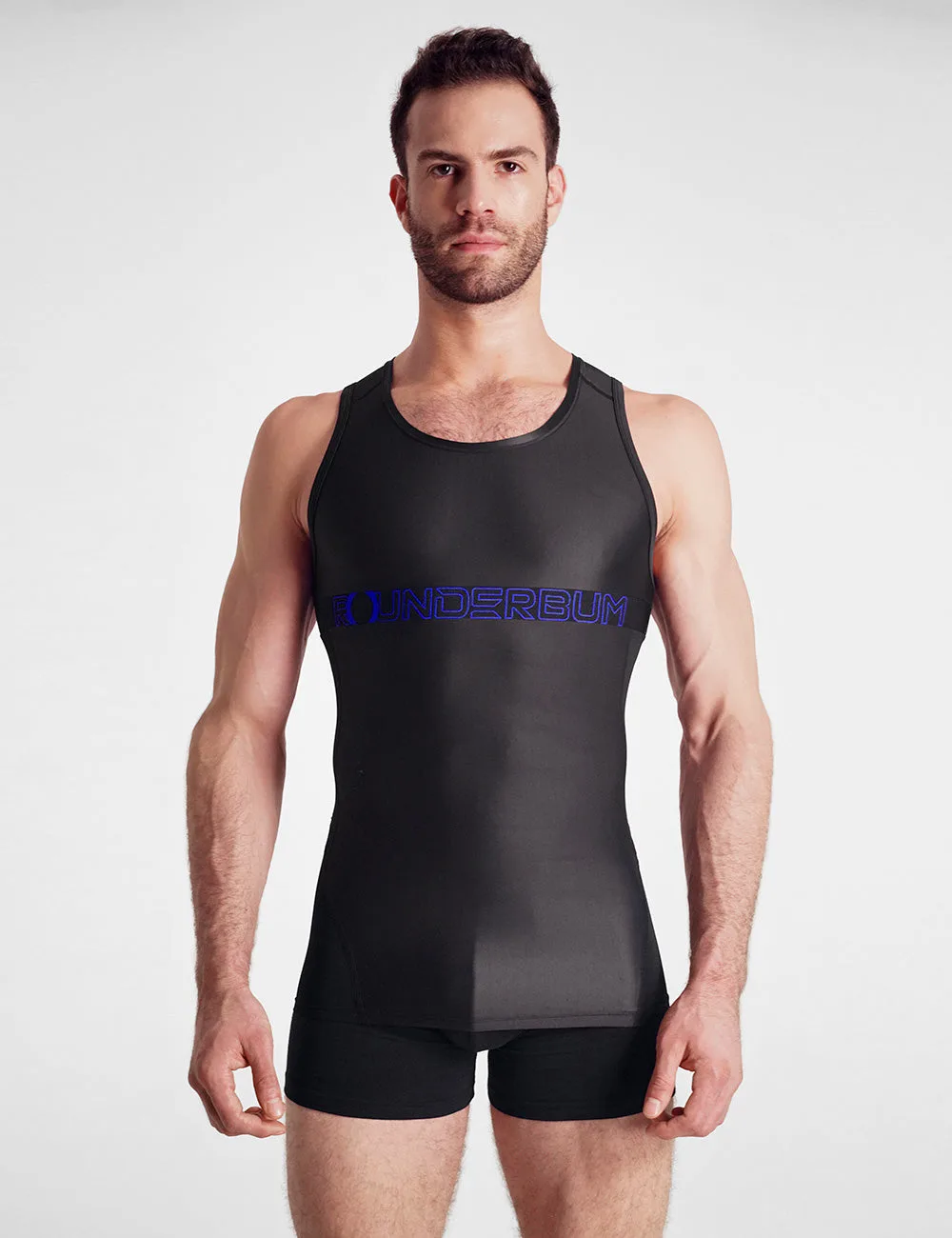 So wählen Sie ein Tanktop für Workouts und Layering
