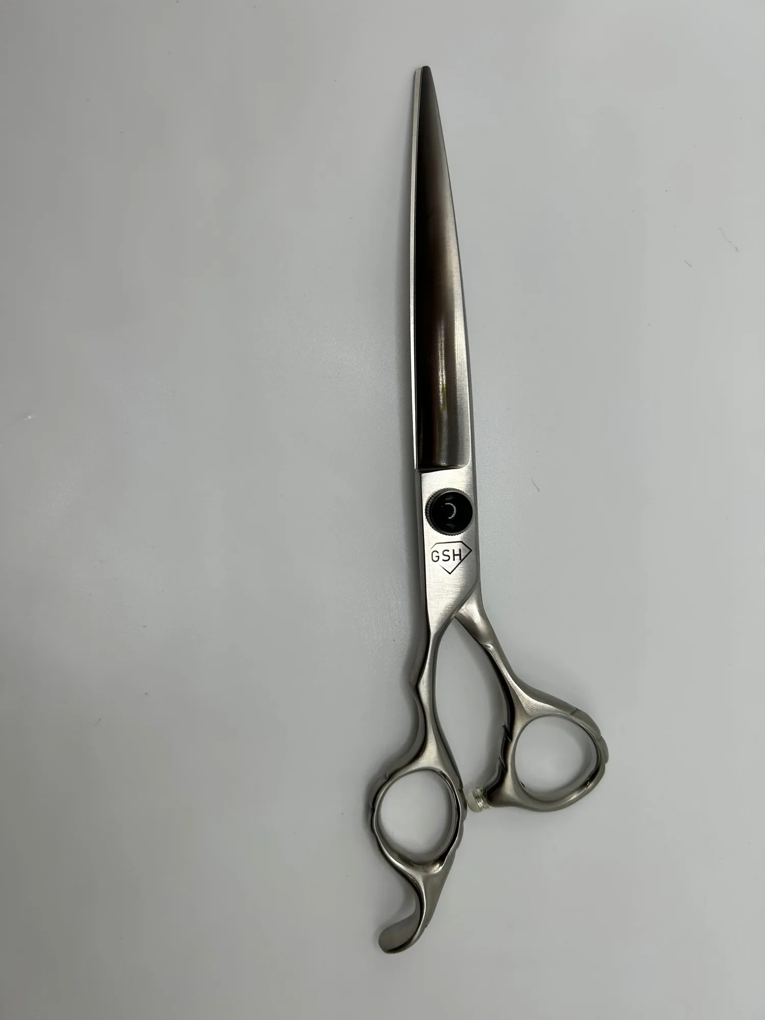 Why Groomers Choose Left Handed Shears
