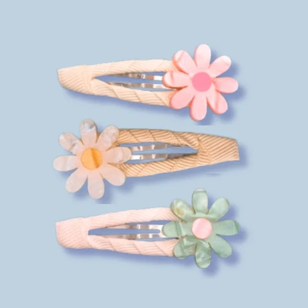 How to Style Hair Clips for Every Season: Spring, Summer, and Beyond