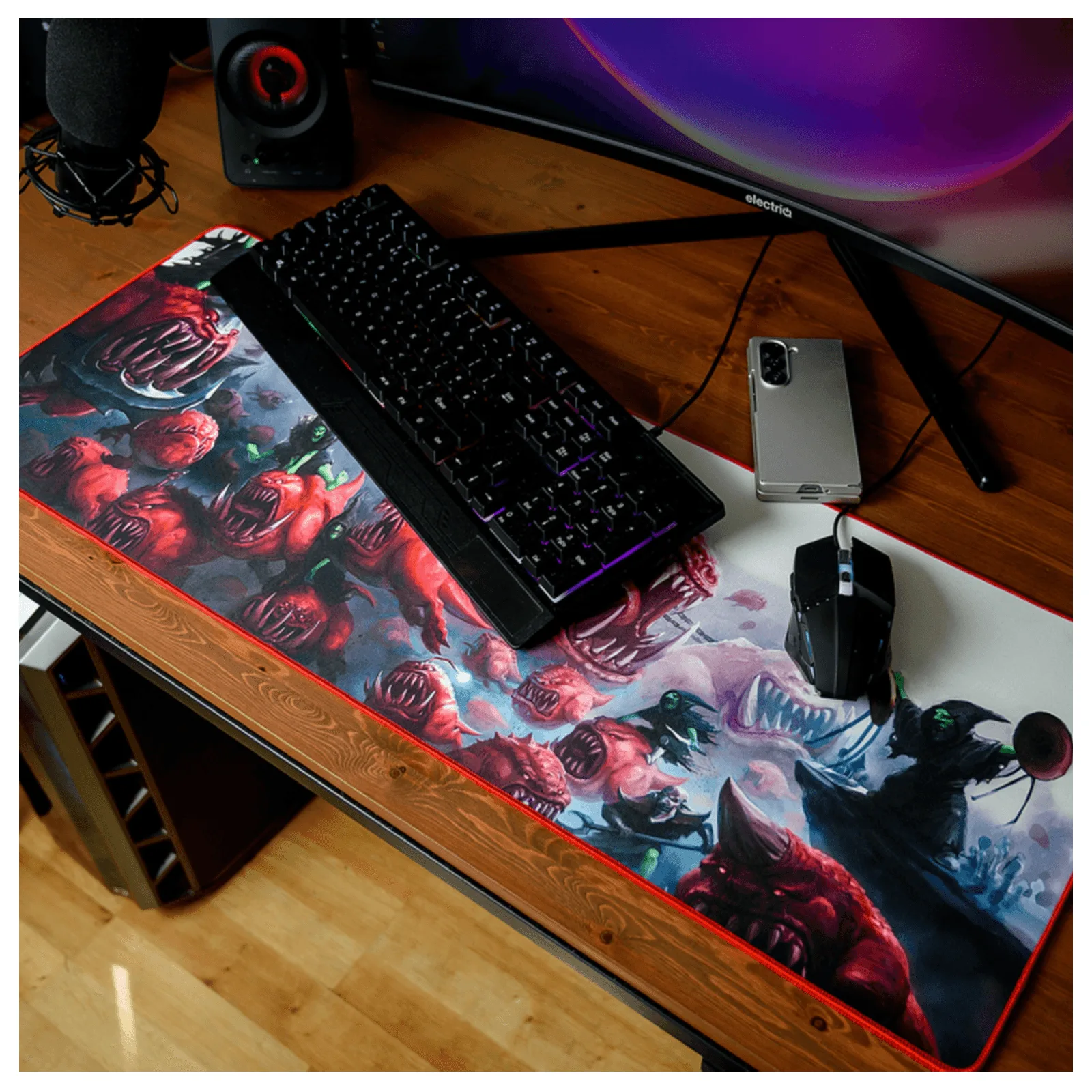 Squig Desk Mat vs Mouse Mat: Which Gaming Surface Suits You?
