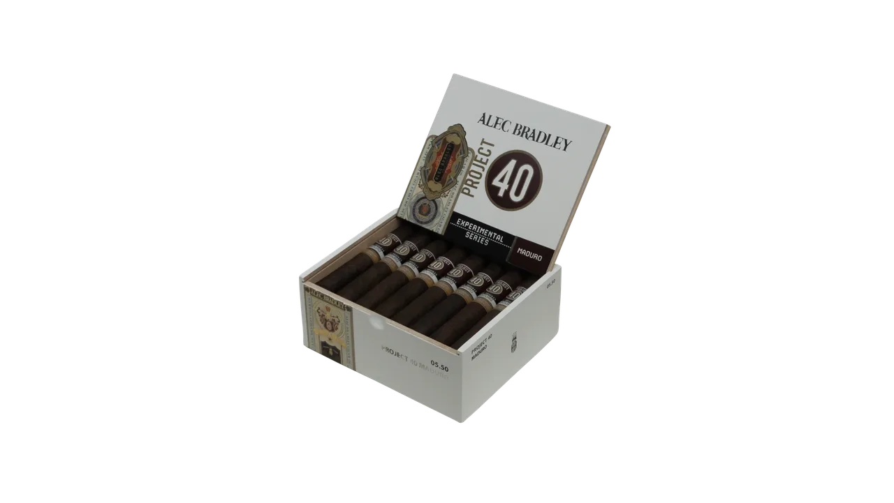 Alec Bradley Project 40: Maduro vs Natural