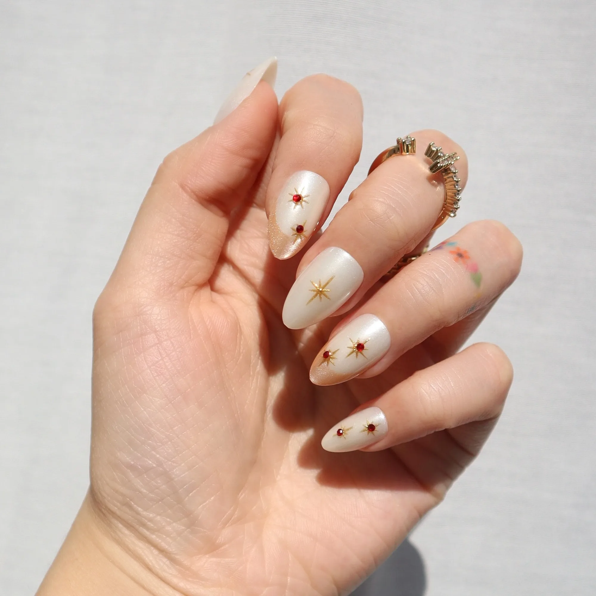 Pearls of Light press-on-nagels: verzorgings- en hergebruiktips