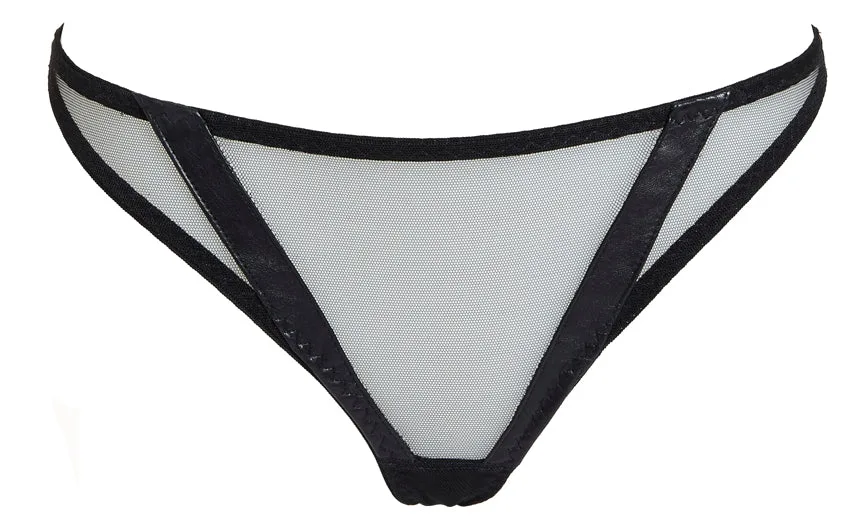 How to Choose a Luxury Leather Harness Bra: Fit and Styling Guide
