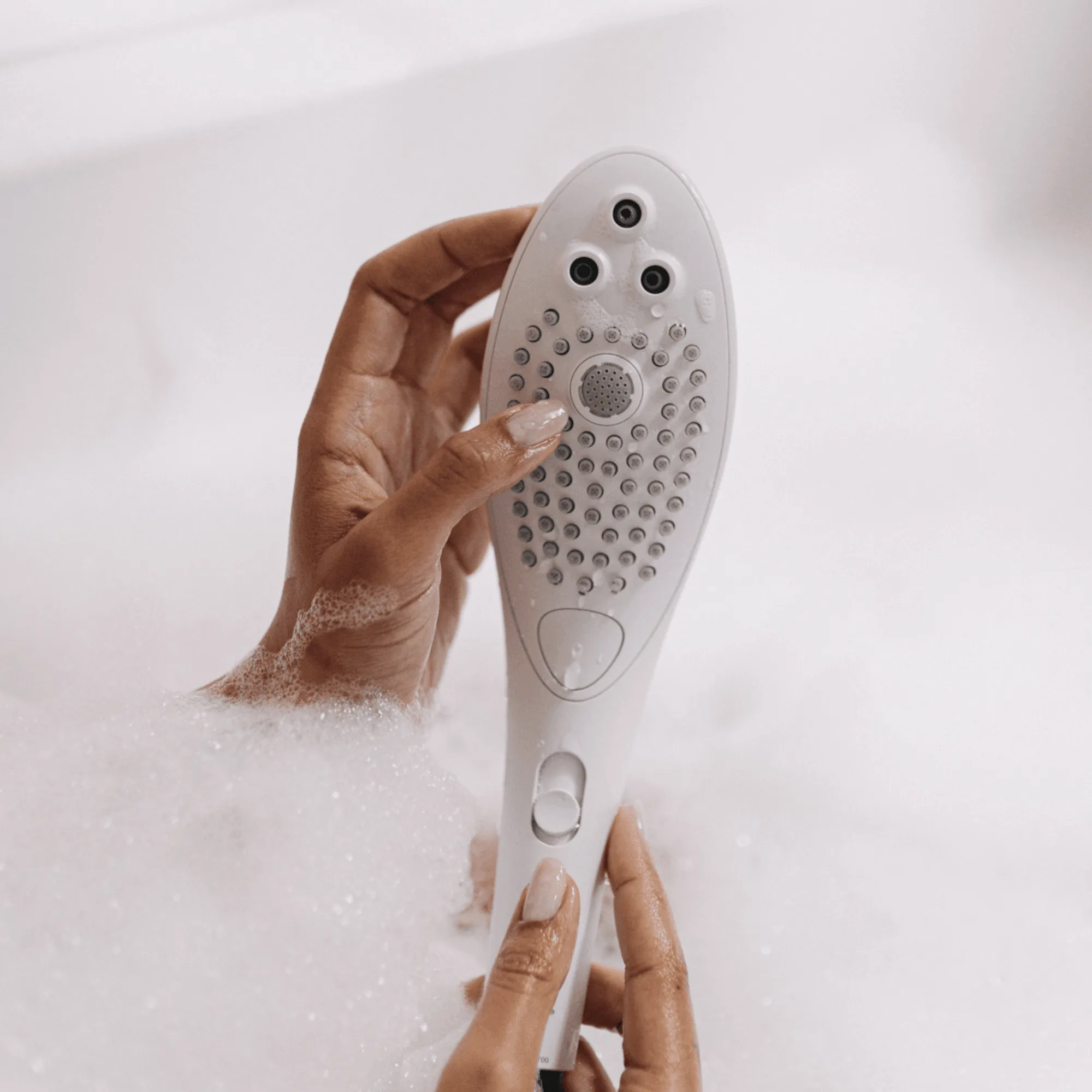 Womanizer Wave: Install & Use the Shower Head