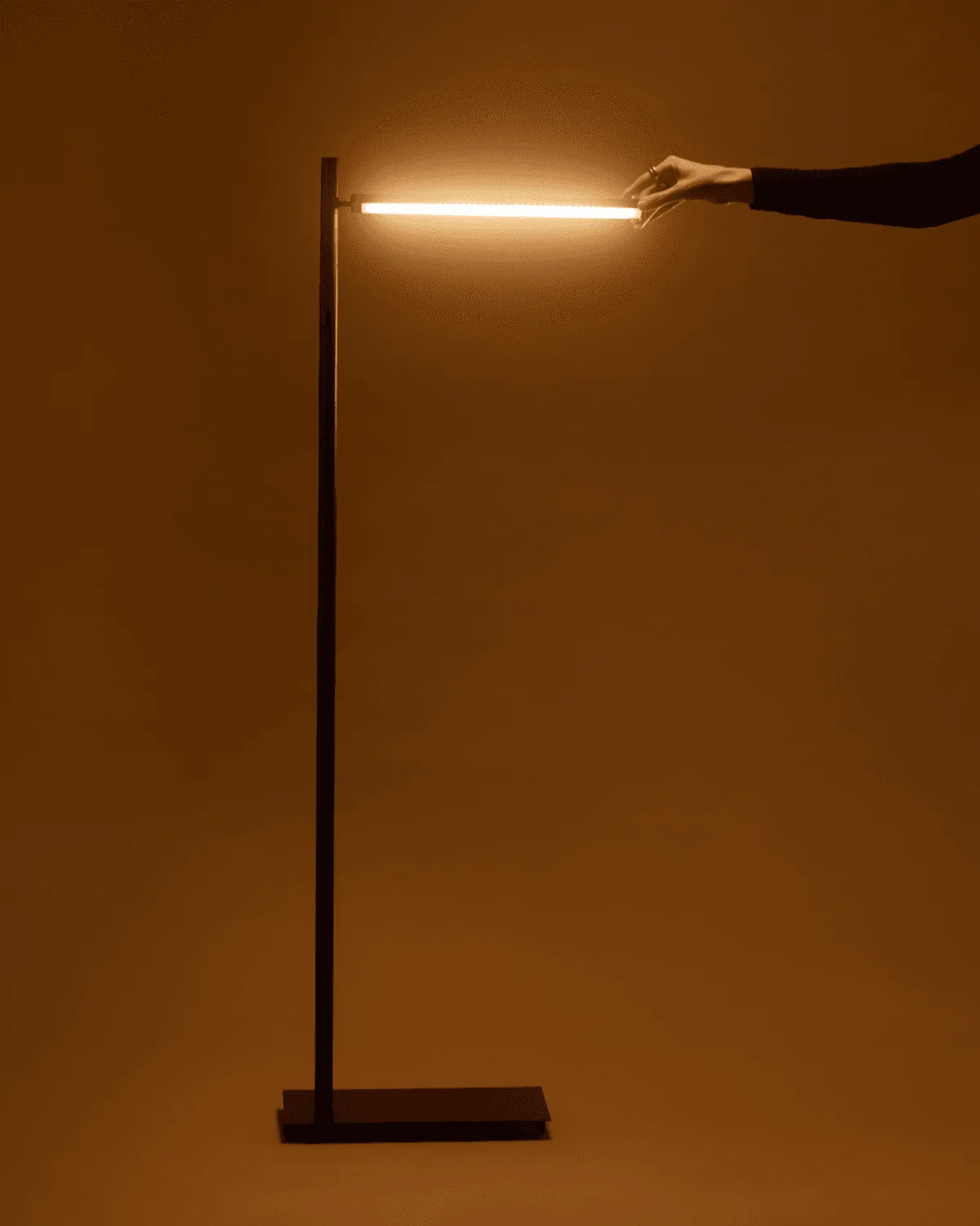 Linden Floor Lamp Review: A Classic Choice for Warm Lighting