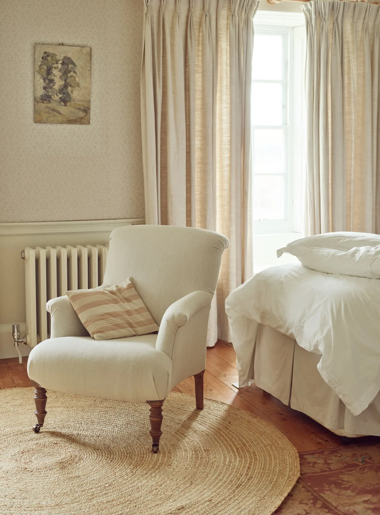 Top 5 Footstools to Perfectly Complement Your Favorite Armchair