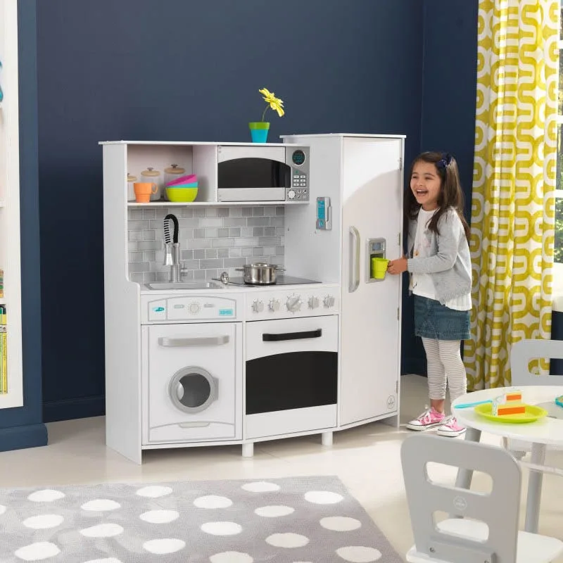 Large Play Kitchen with Lights & Sounds: Buying Guide