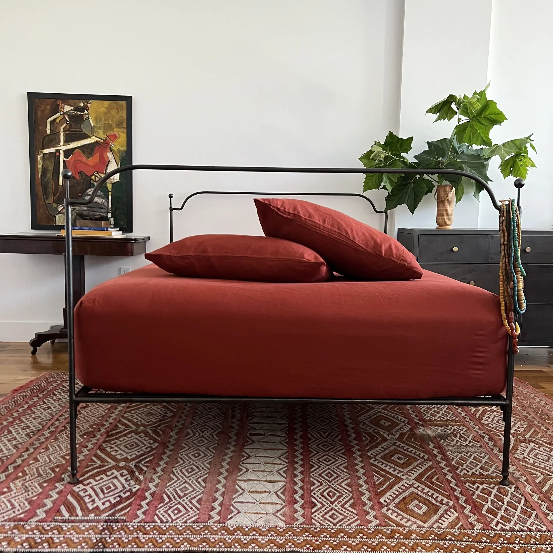 Linoto Terra Cotta Linen Pillowcase Review: A Rich, Earthy Addition to Your Bedding