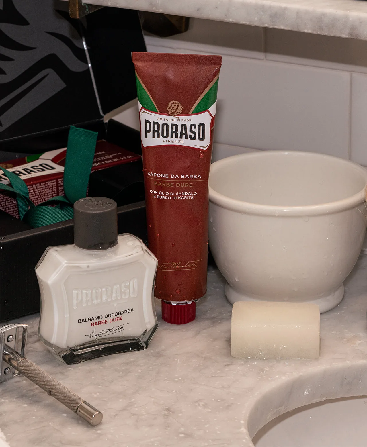Klassisches Rasier-Set für kräftigen Bartwuchs mit Aftershave-Balsam