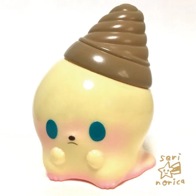 Kaiju Icey Vanilla vs. GENTLEMAN BABI CHUNK: Confronto de Designers