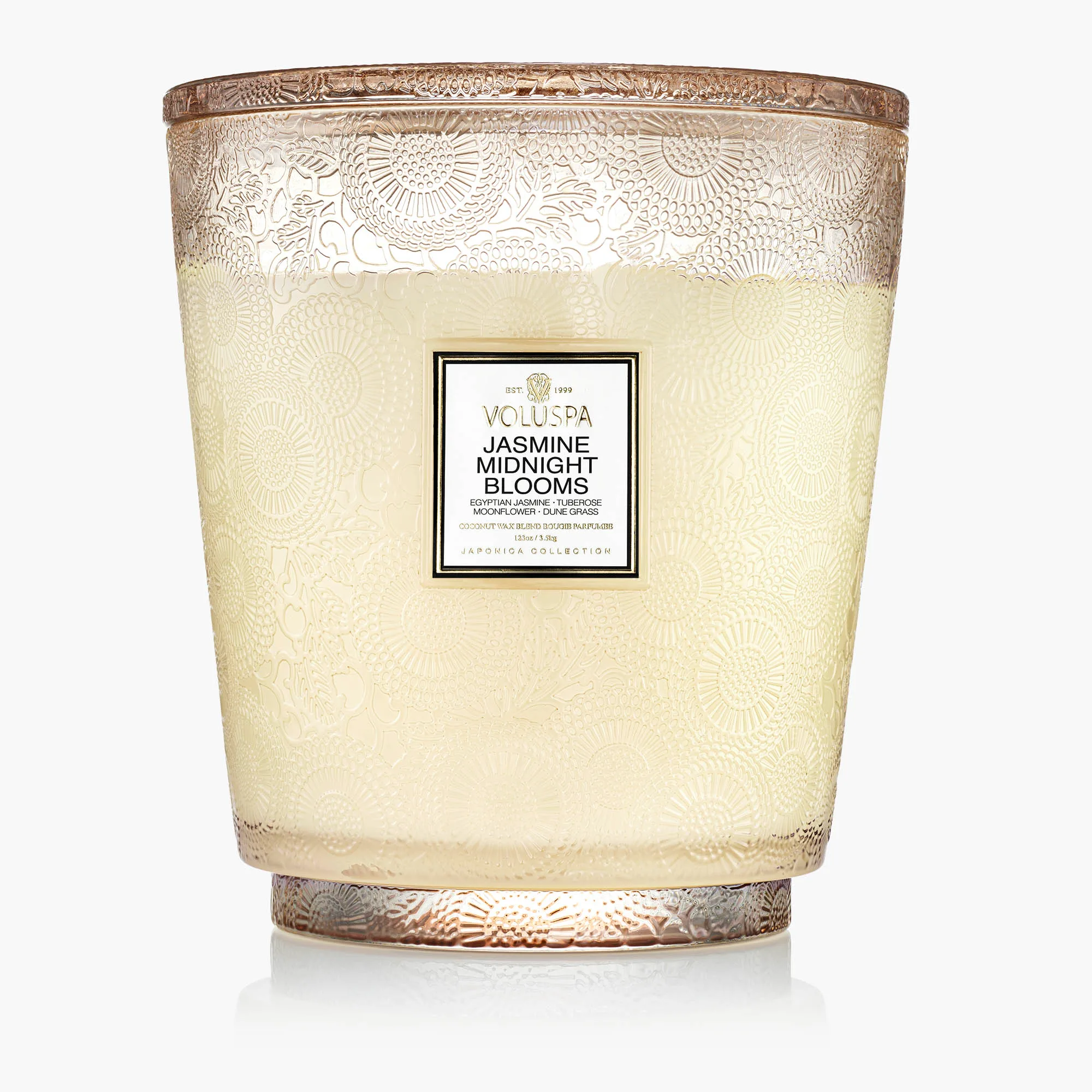 Proč vás svíčka Jasmine Midnight Blooms s 5 knoty může uklidnit nebo přehlušit