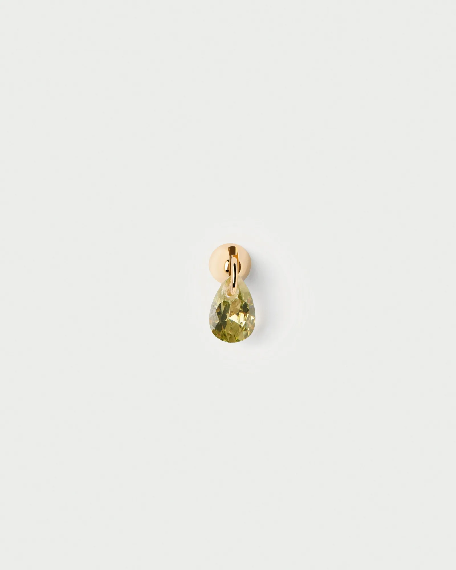 How to Choose the Perfect Charm for Your Bracelet: A Complete Buying Guide