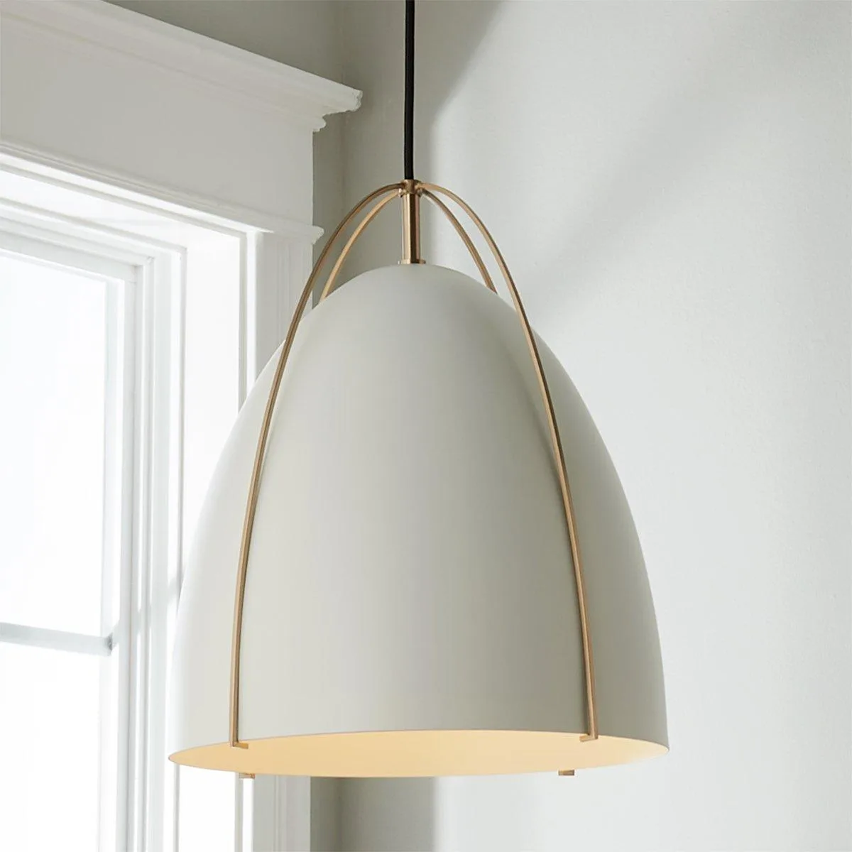 How to Choose Lighting for a Kitchen with a Breakfast Bar