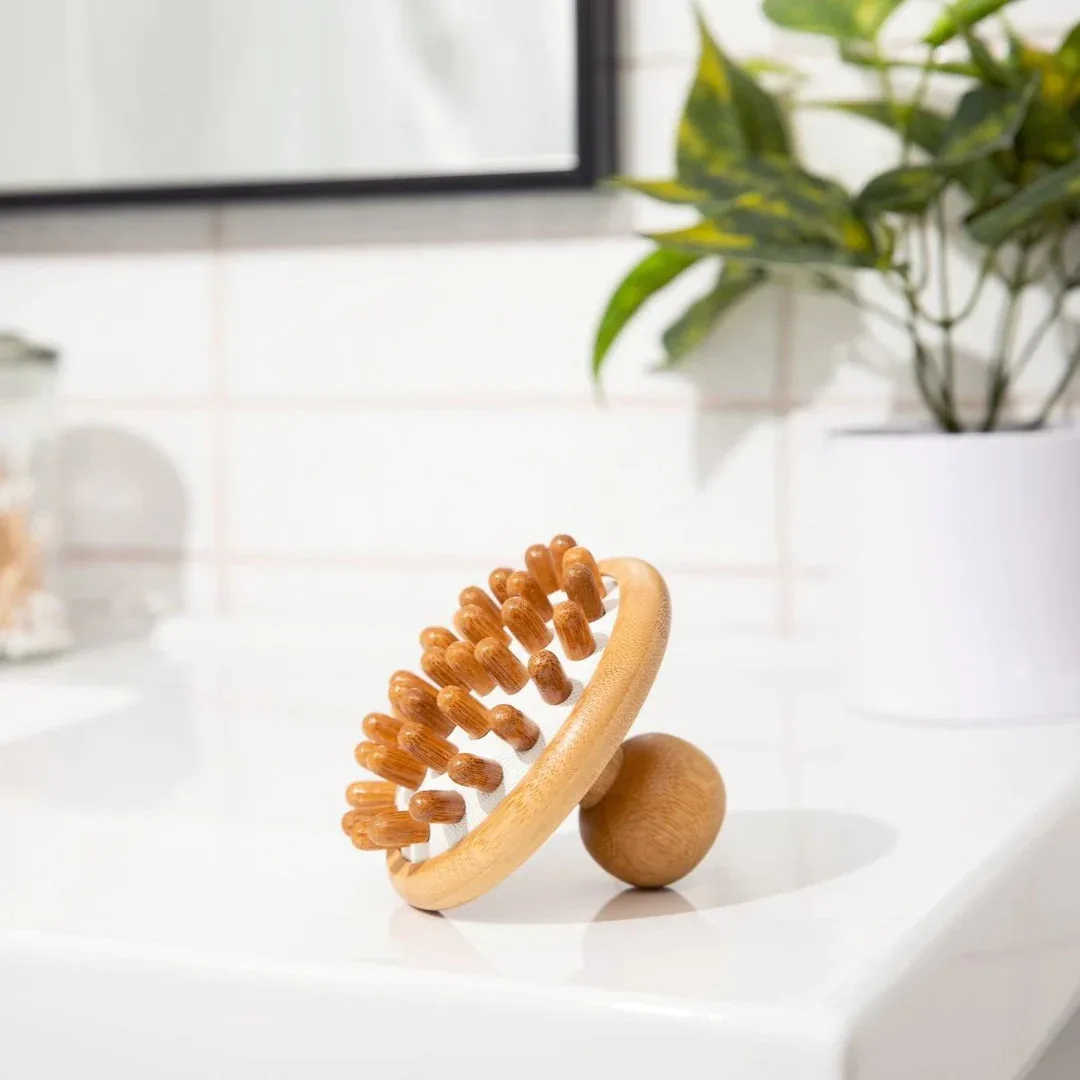 Como usar um massageador de couro cabeludo de bambu para o crescimento do cabelo