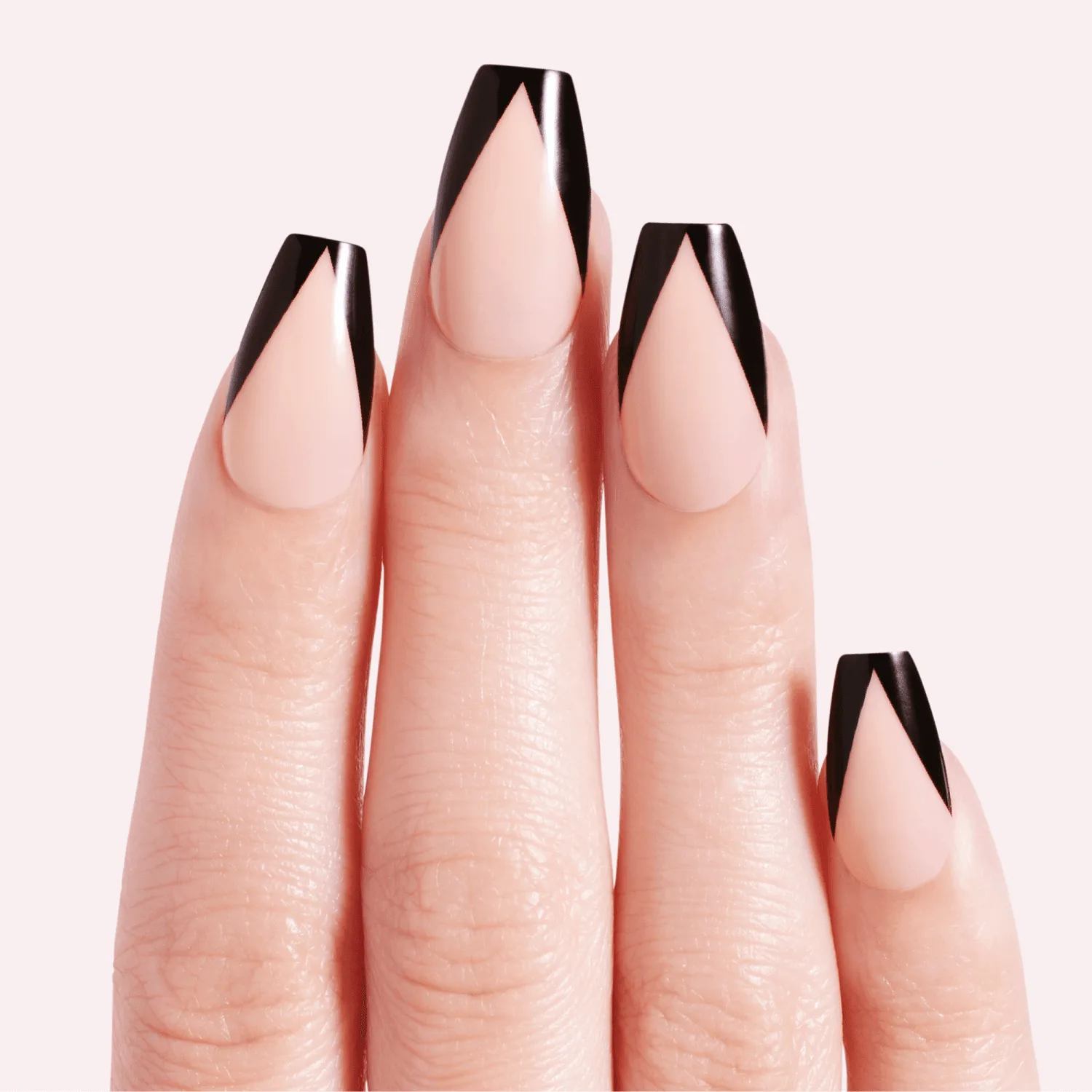 Jak aplikovat After Hours French With a Twist pro moderní manikúru