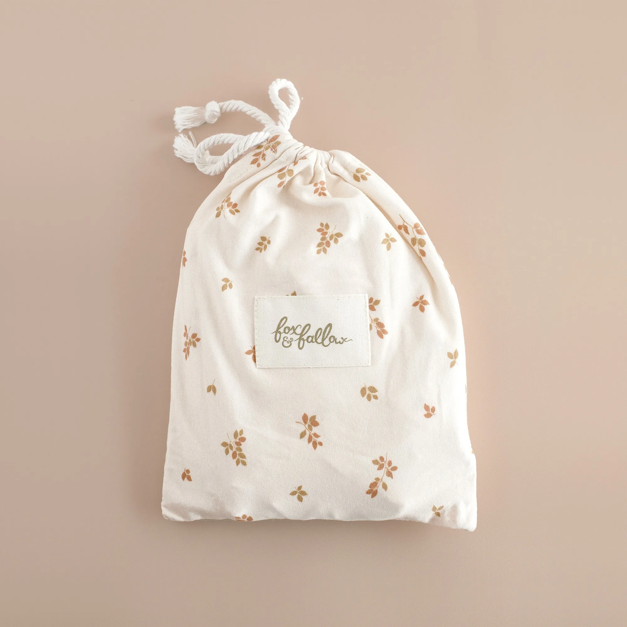 Organic Bassinet Sheet Guide: Material & Fit