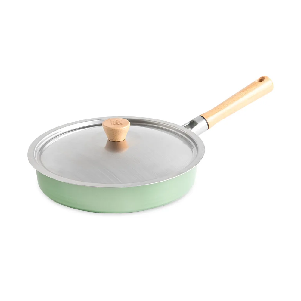 Varför din keramiska nonstick-panna fastnar och hur du åtgärdar det