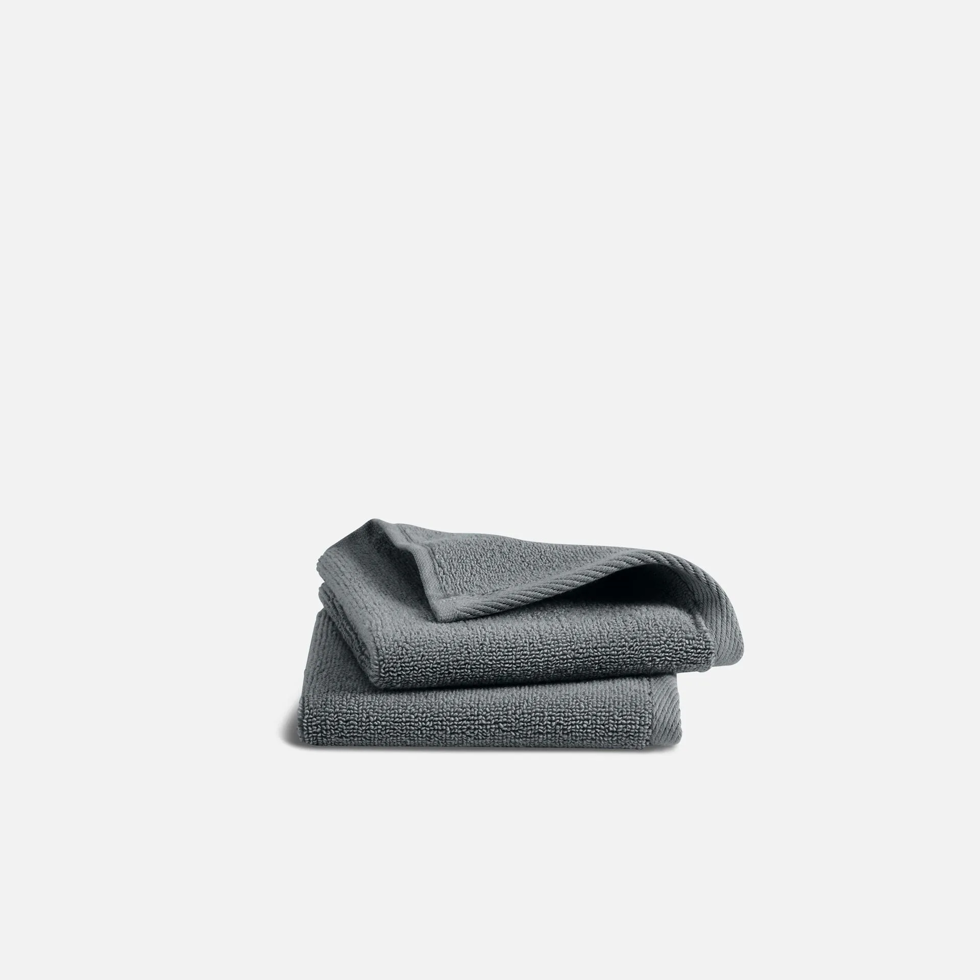 How to Choose the Right Bath Towel: A Complete Guide to Weave, GSM, and Size