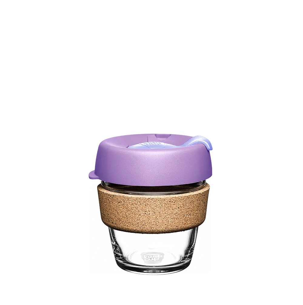 Odstranění skvrn od kávy z espressového šálku