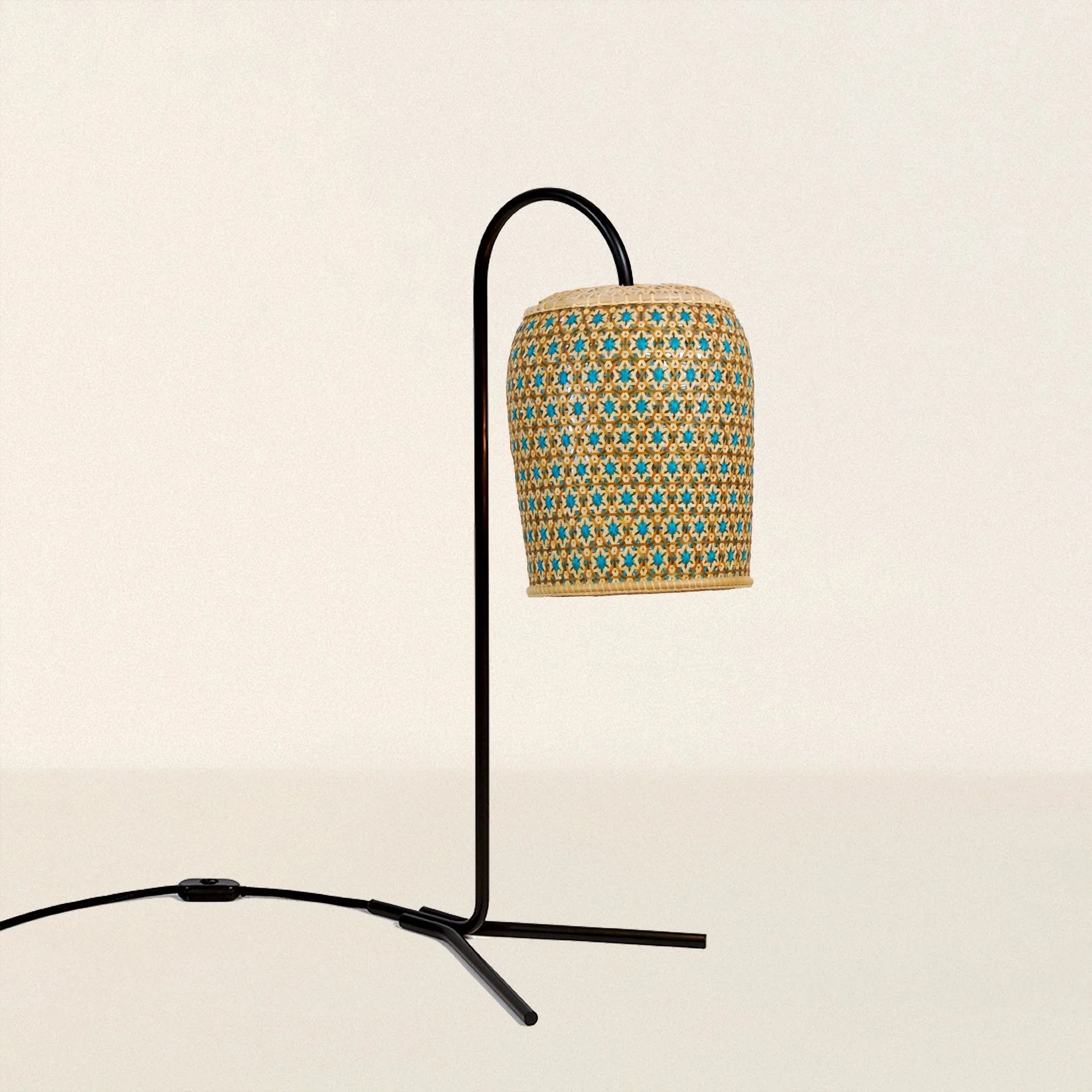 Pikul Table Lamp