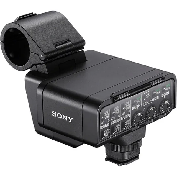 محول Sony XLR-A4: توصيل ميكروفون خارجي