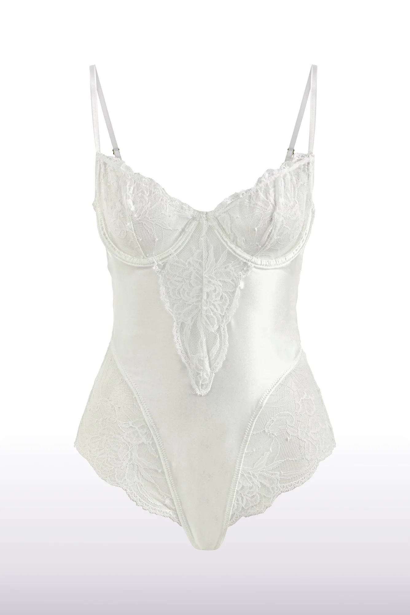 Bodysuit nupcial: encaje vs. seda para el día de la boda