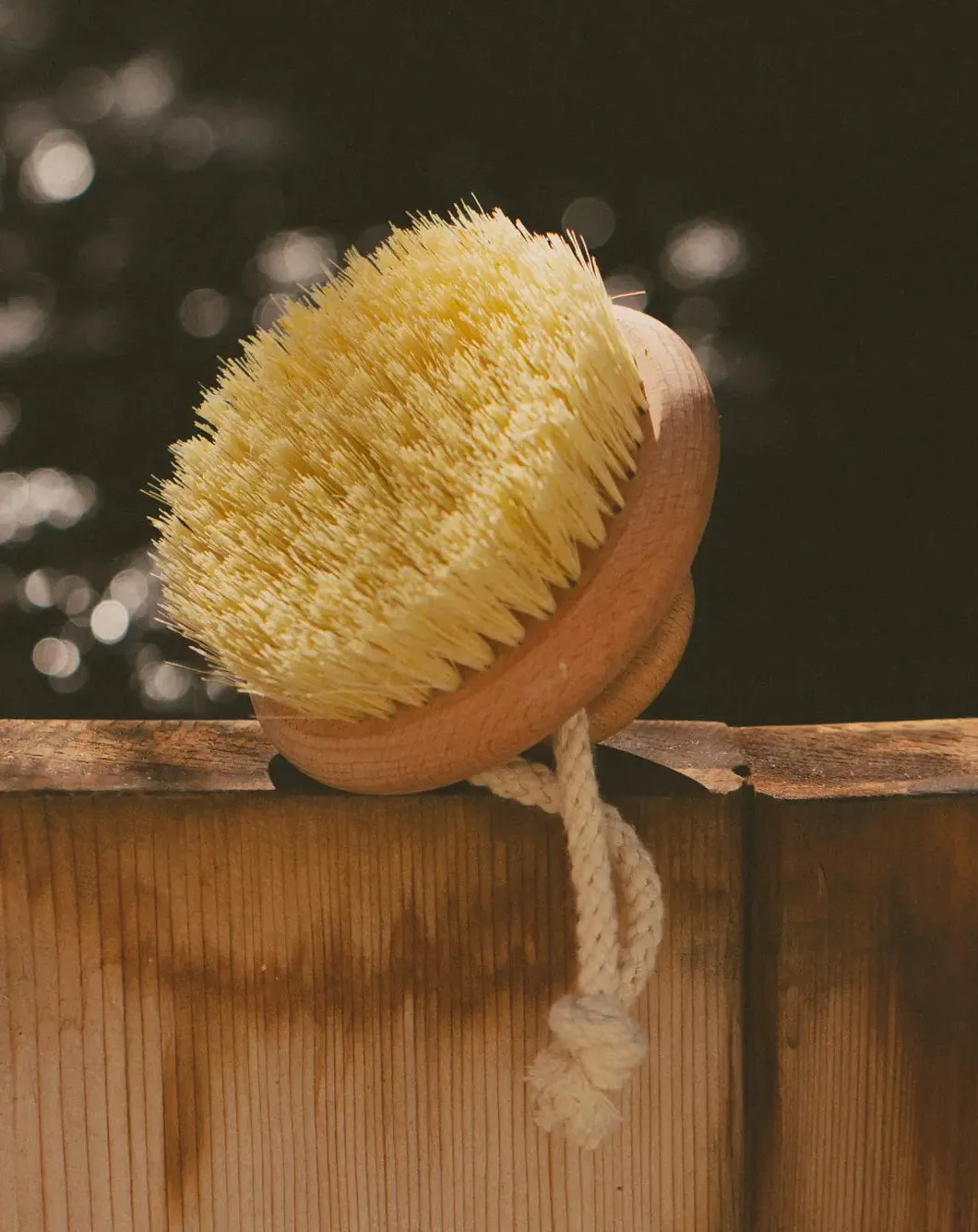 How to Use a Total Body Brush: Step-by-Step Dry Brushing Guide