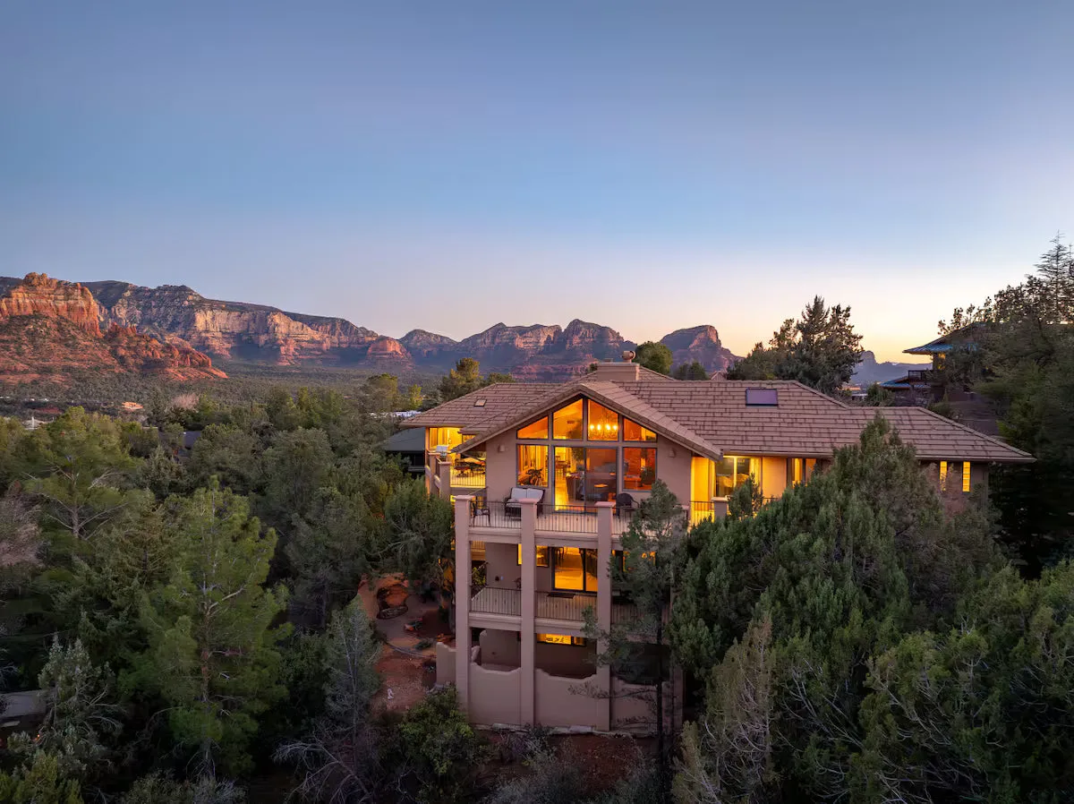 Sacred Sedona, AZ - 5 Days & 4 Nights All-Inclusive Canyon Yoga, Hiking & Meditation Retreat for Women in Sedona AZ