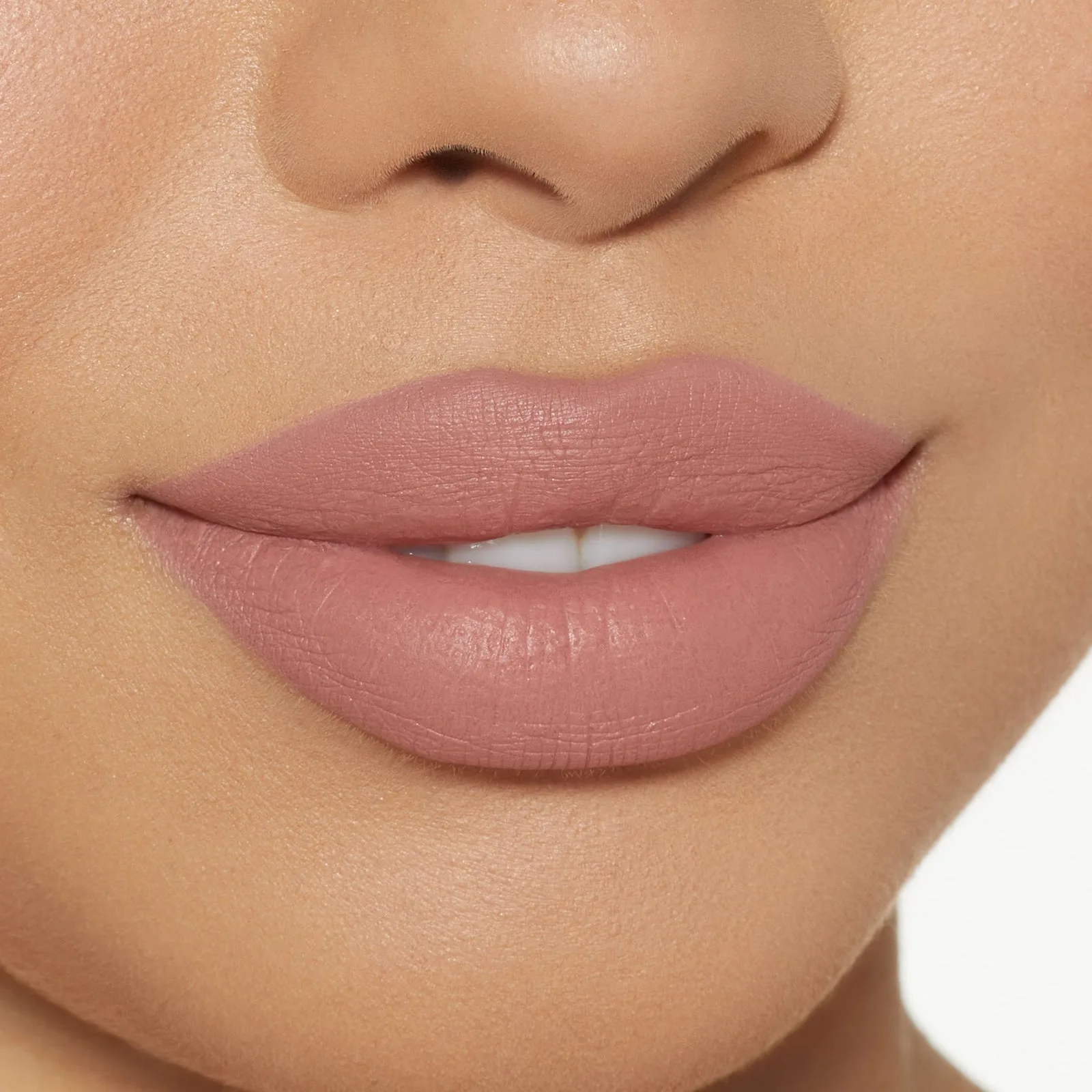 Primer Kylie Cosmetics: Opravdu ho potřebujete?
