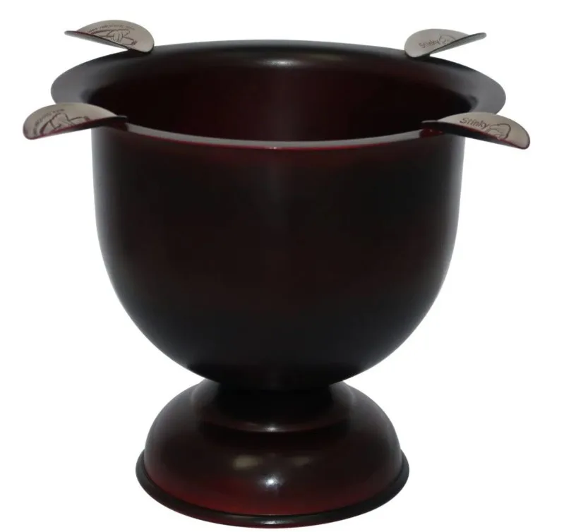 How to Choose a Cigar Ashtray for Your Smoking Setup