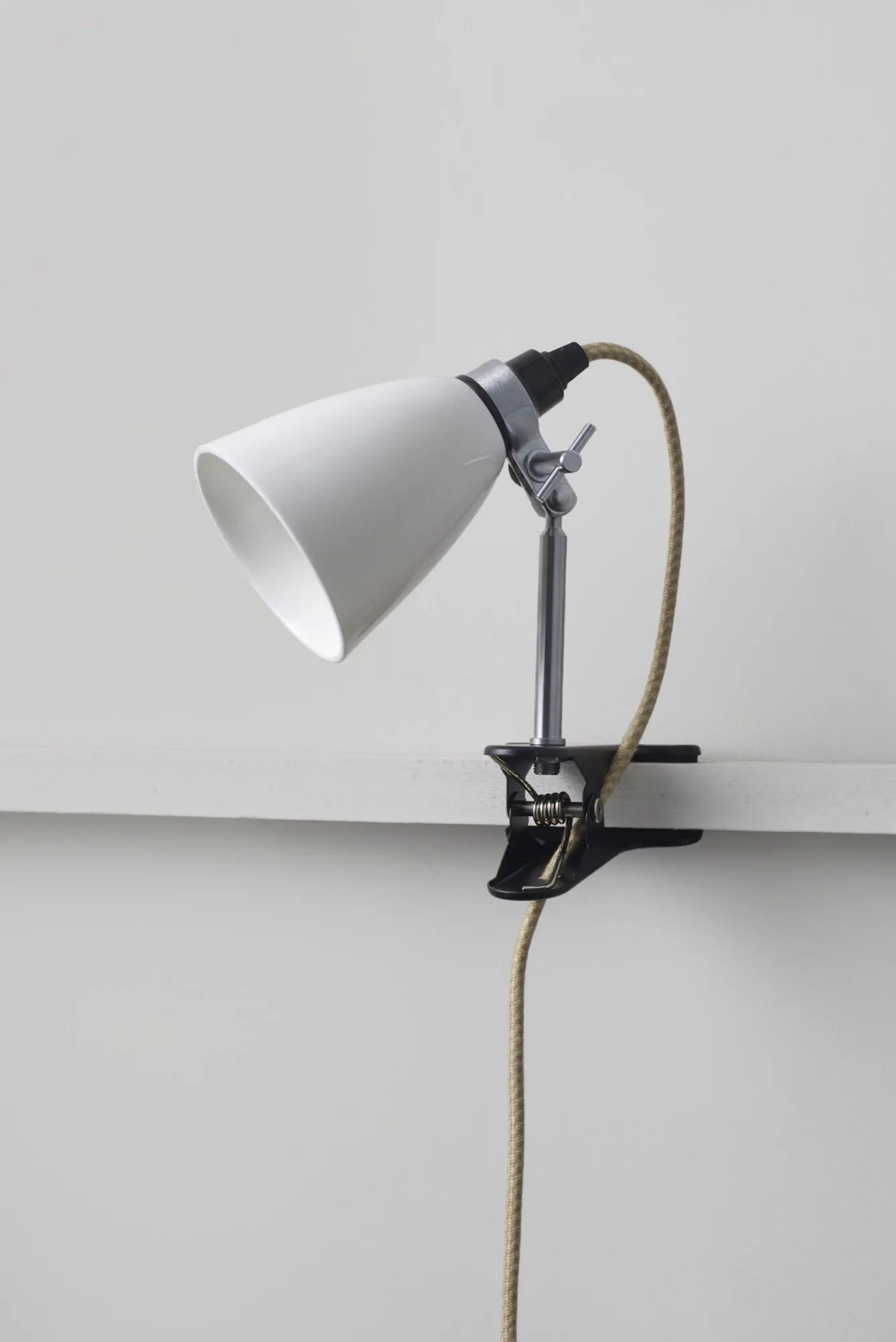 Hector Large Bulb Holder Set Review: Customize Your Lighting with British Craftsmanship