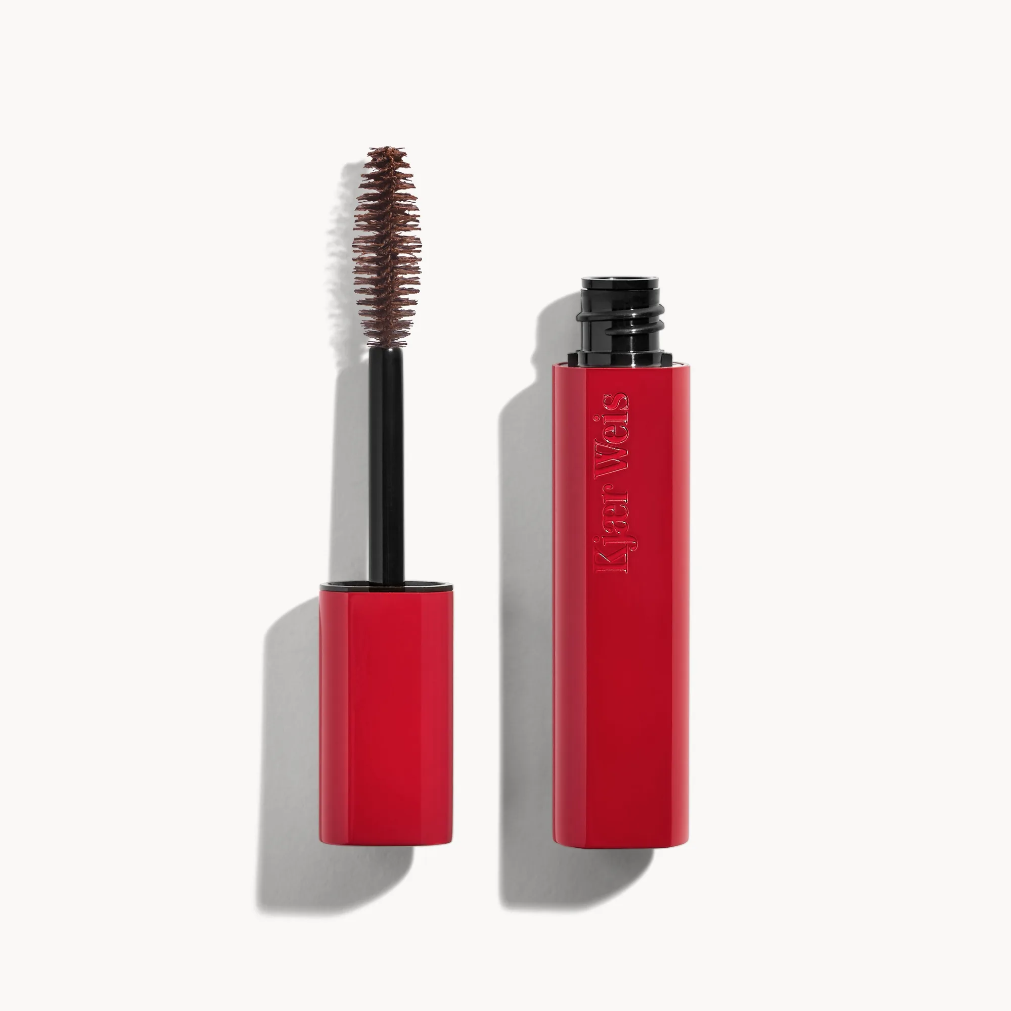 Traveling with Refillable Makeup: Tips for Packing and Staying Organized