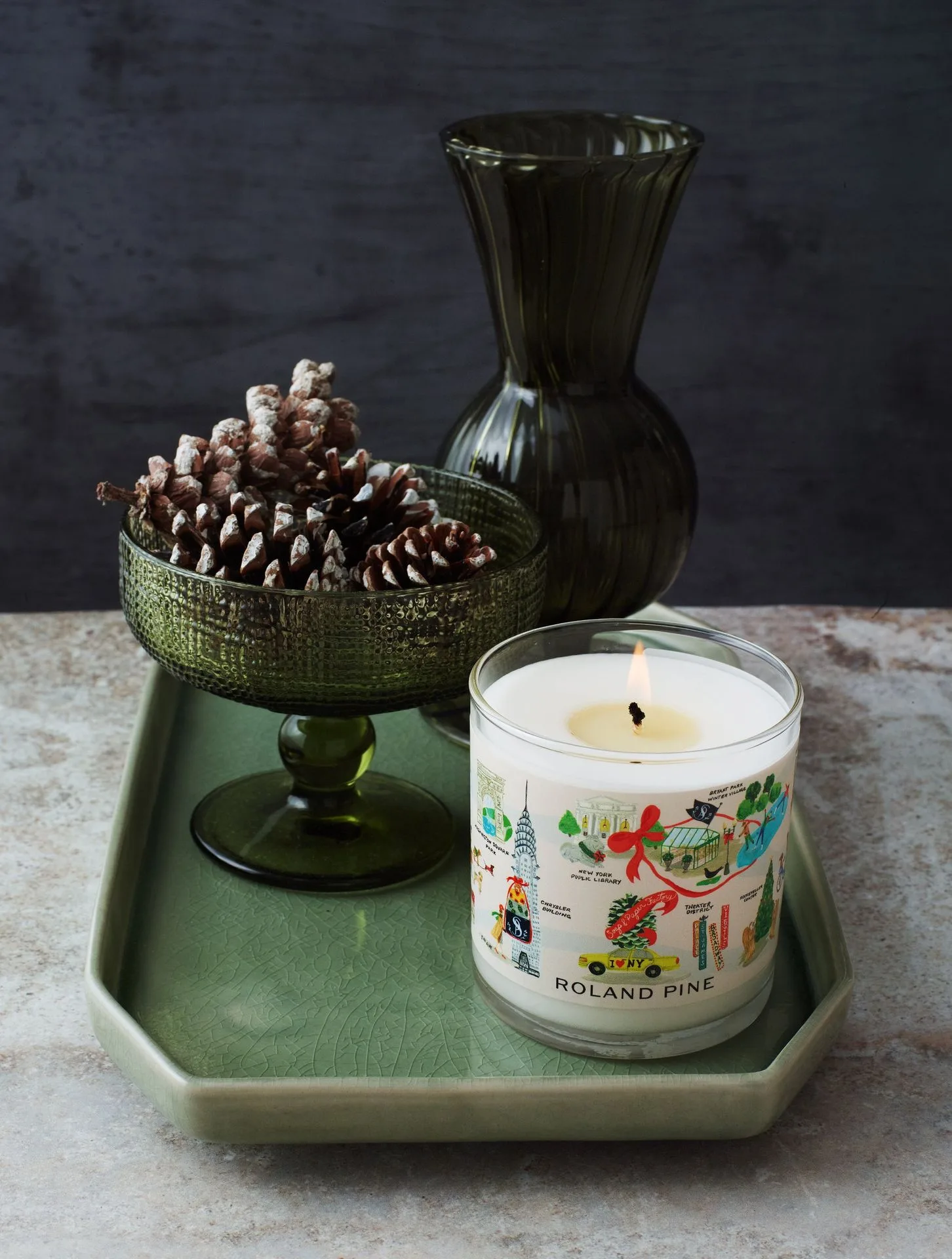 Holiday in New York Single-Wick Glass Soy Candle
