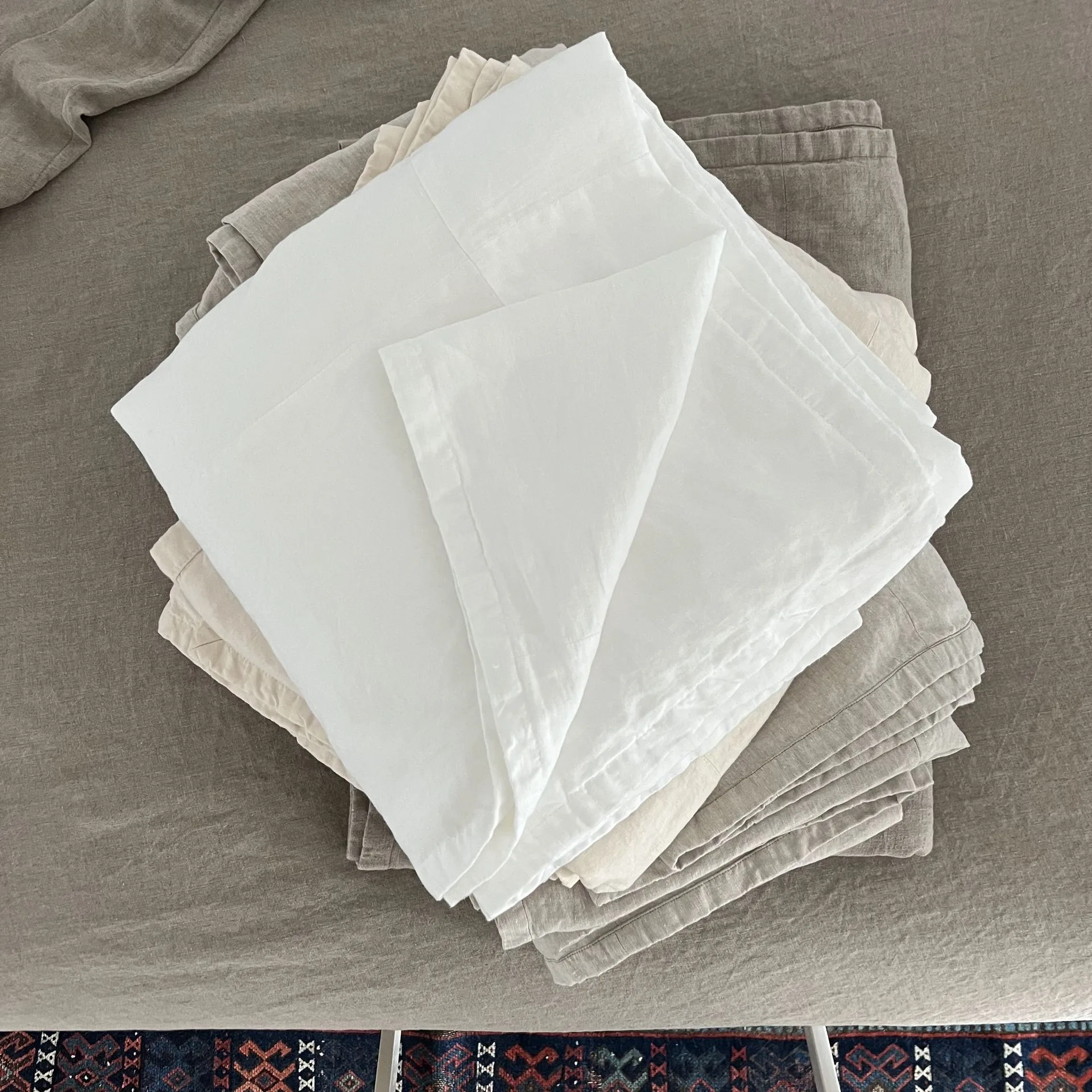 Linen vs Bamboo Sheets: Which is More Eco-Friendly? A Sustainable Bedding Comparison