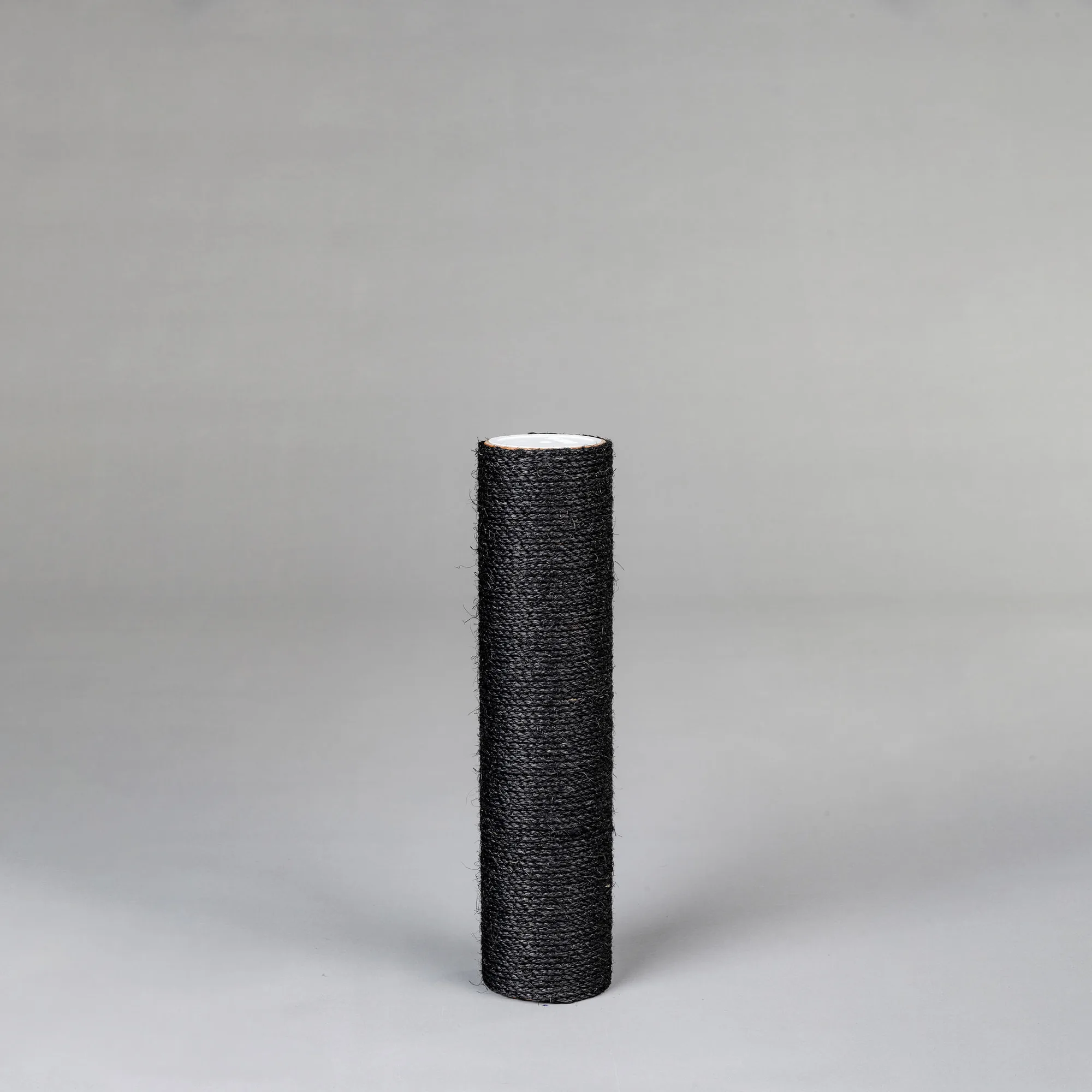 Sisal Pole 20 inch x 5 inchØ - M8 (Blackline)