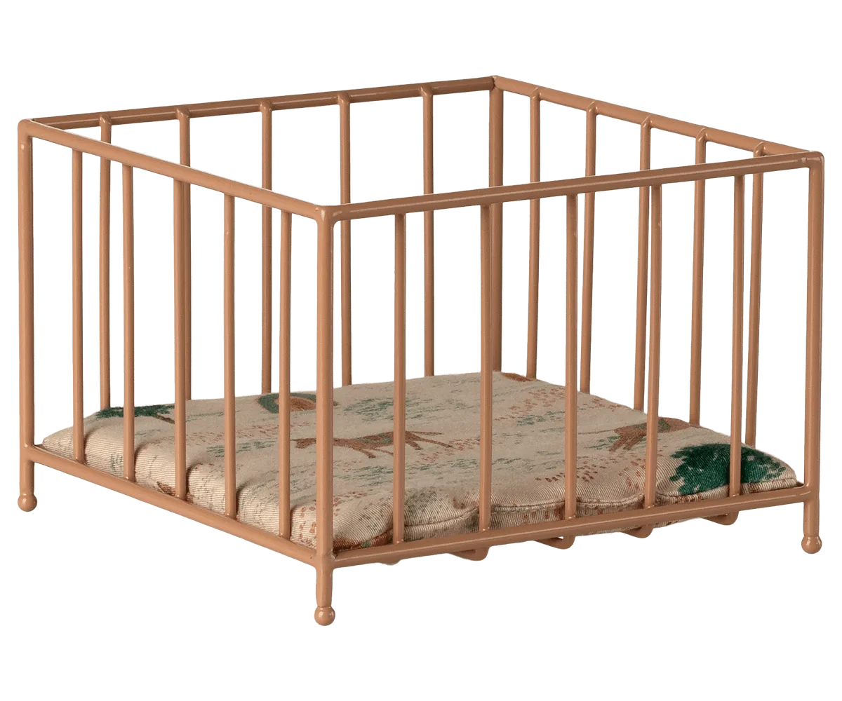 How to Set Up a Maileg Playpen for Mouse Play