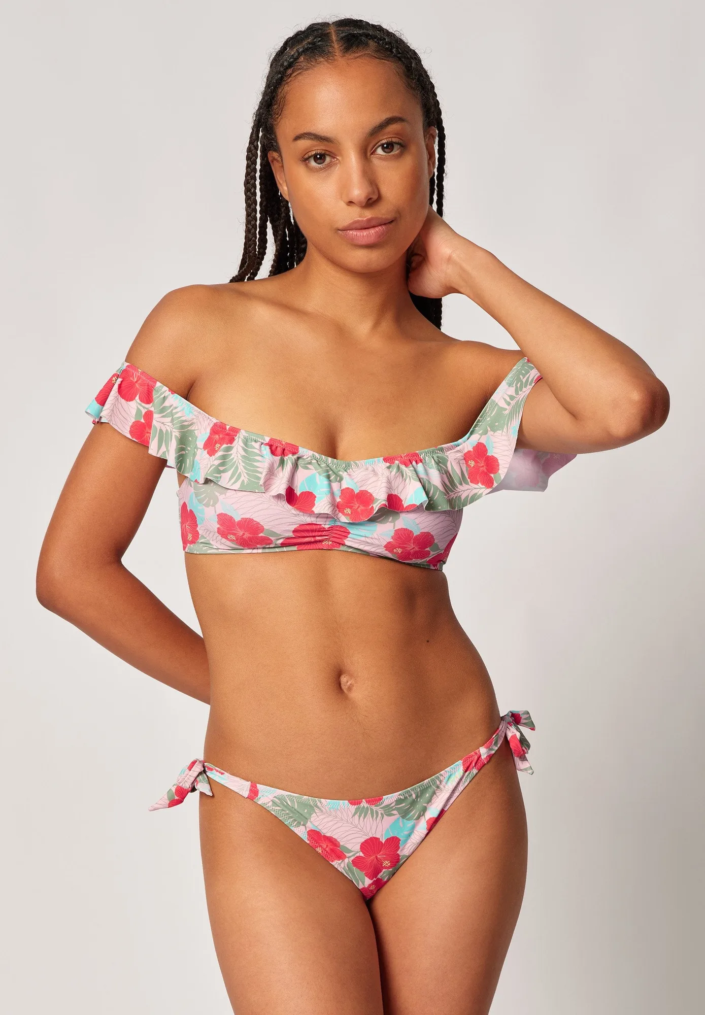 Sujetador balconet: tops bandeau para soporte en verano