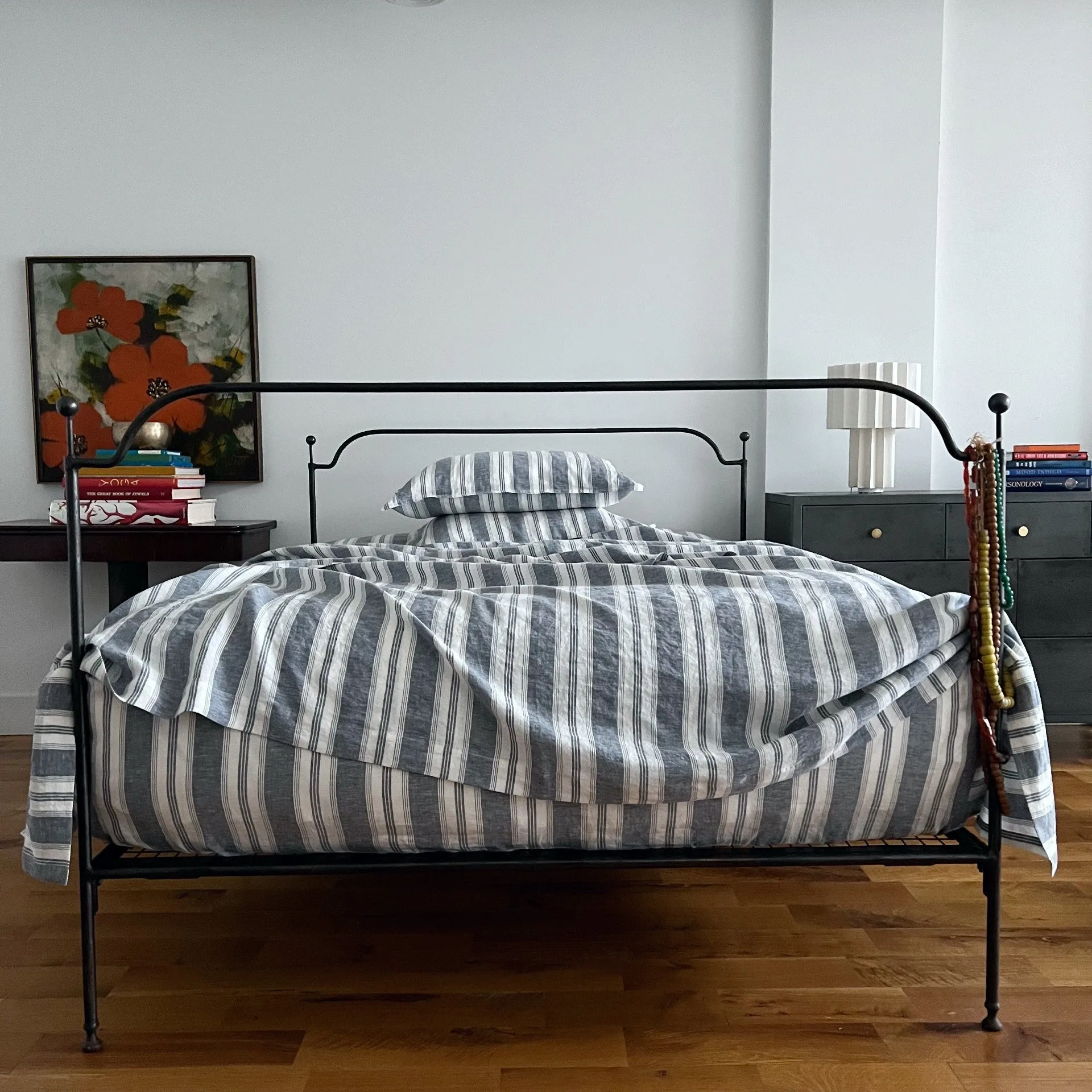 How to Choose the Best Linen Bed Skirt for Your Bedroom