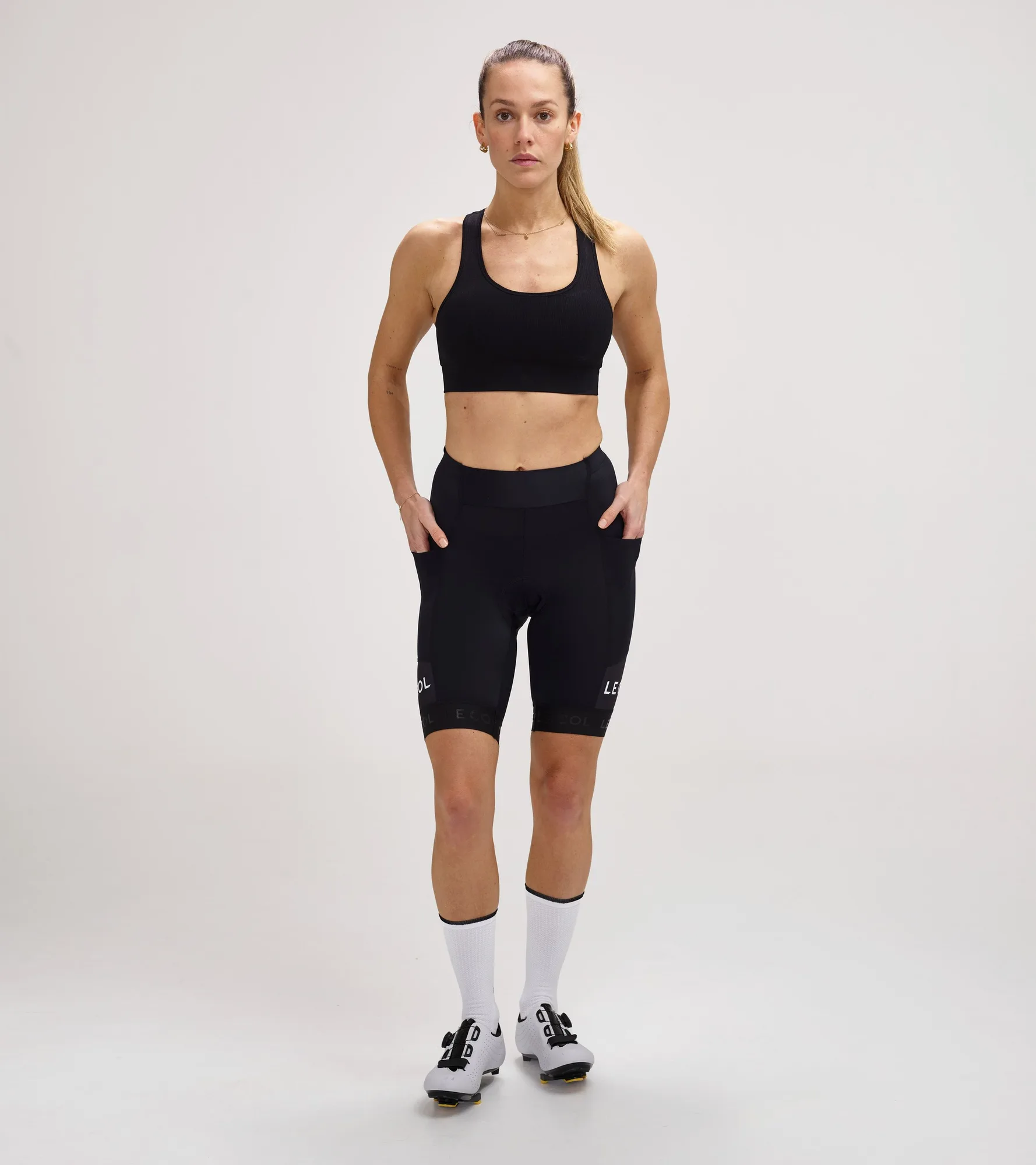Bib Shorts vs. Calções de cintura cargo: qual se adequa ao seu percurso?