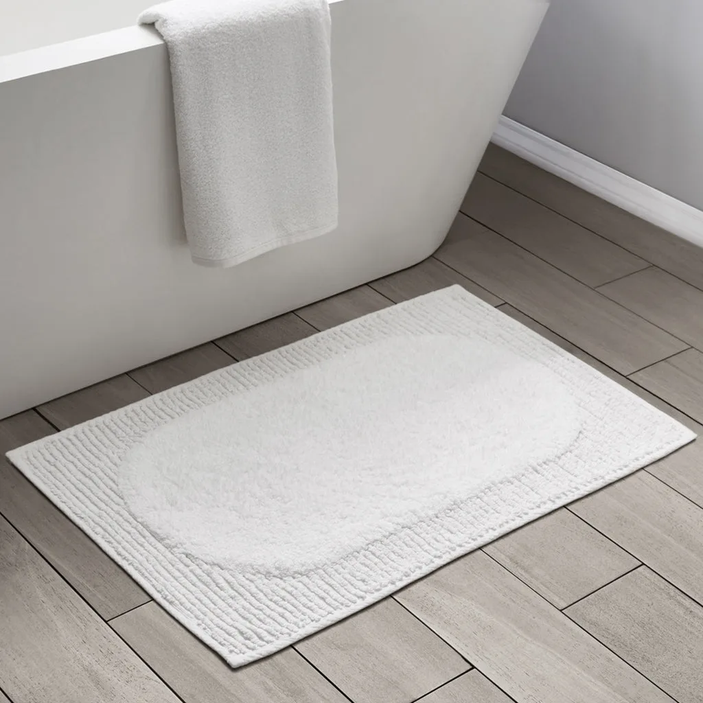Alfombrilla de baño blanca ovalada