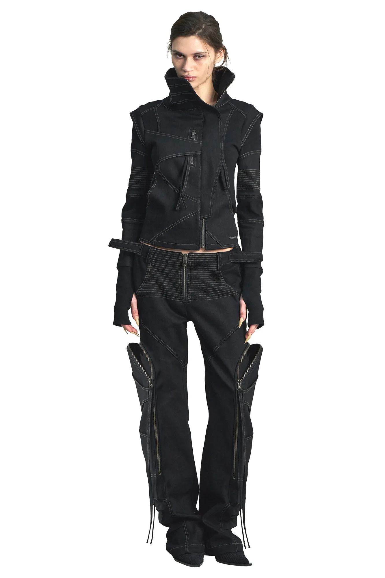 Arc Line Wing Pockets Pants: Styling and Sizing Tips
