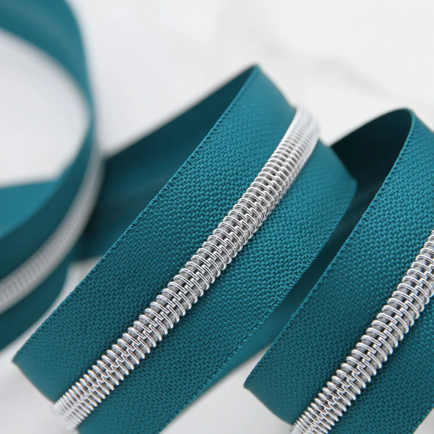 How to Install a Zipper with ByAnnie Double Sided Tape: Step-by-Step