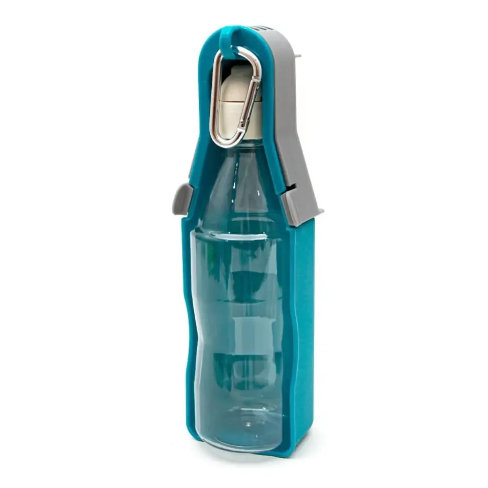 How to Use a Travel Bottle with Stand for Mess-Free Dog Walks