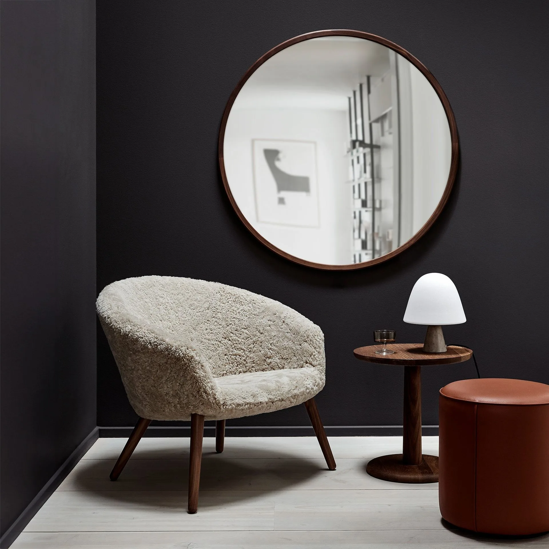 Silhouette Round Mirror