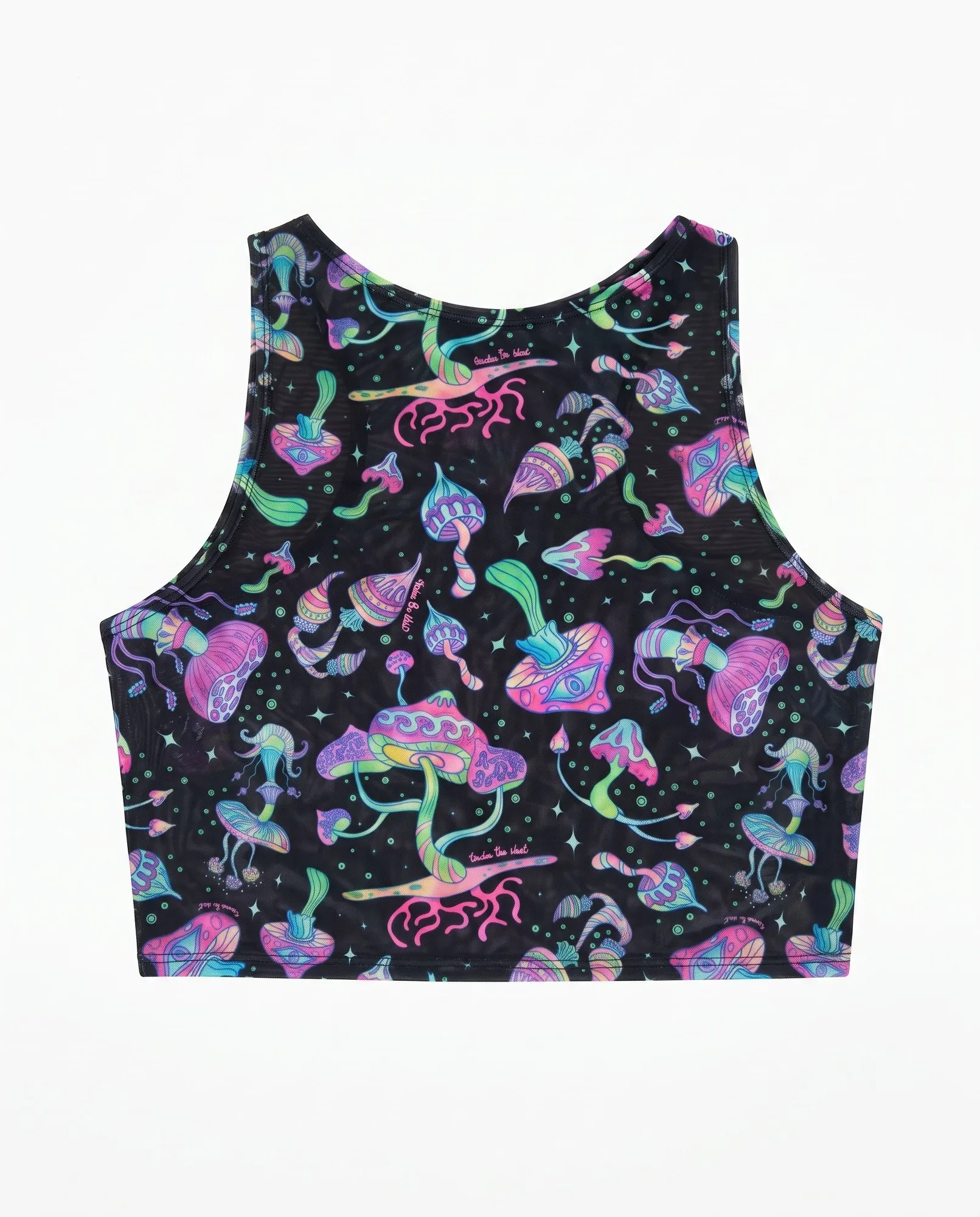 Jak vrstvit síťkový crop top pro rave outfity