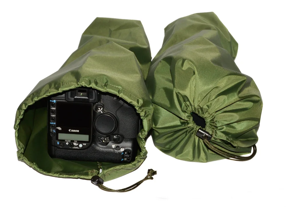 How to Use a Camera Dust Bag for Lens Changes Outdoors