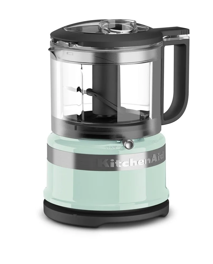 IJs crushen in een KitchenAid keukenmachine